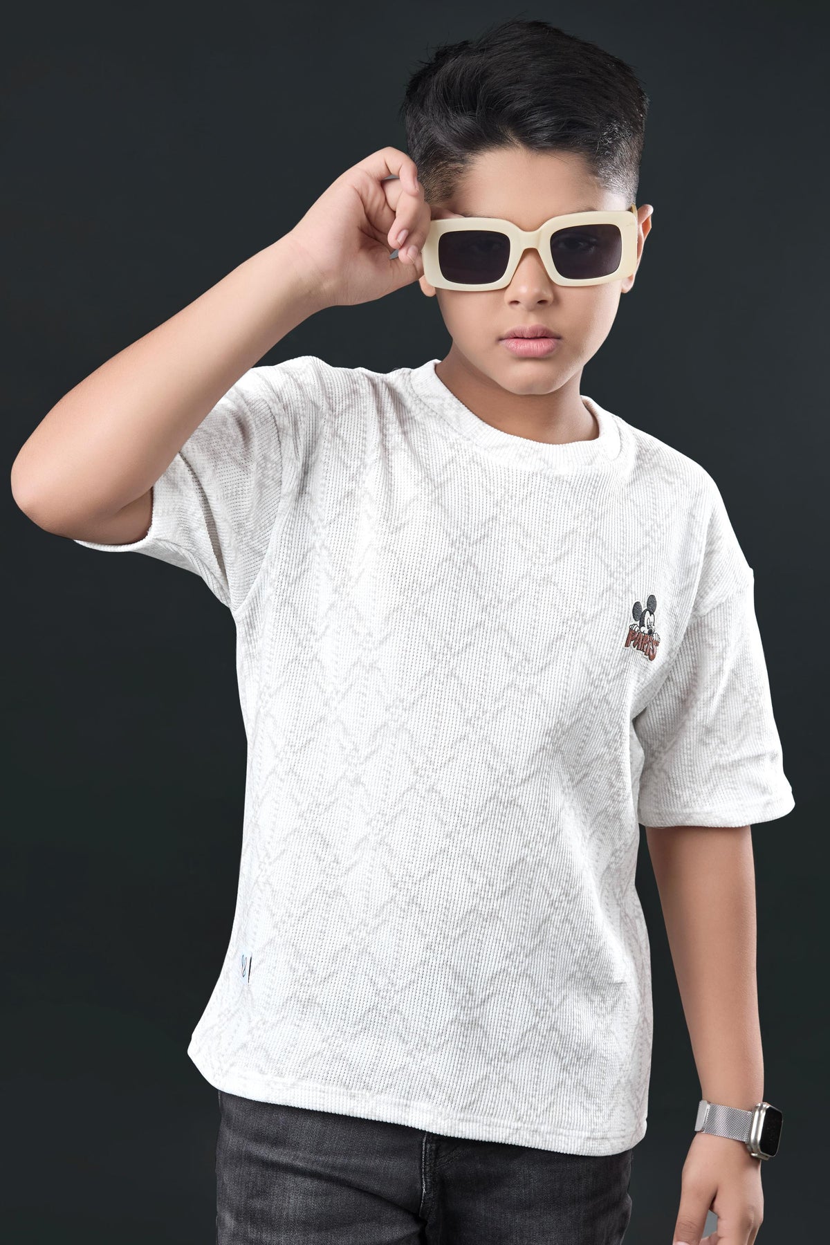 Boys Off White Textured Half Sleeves T-Shirt